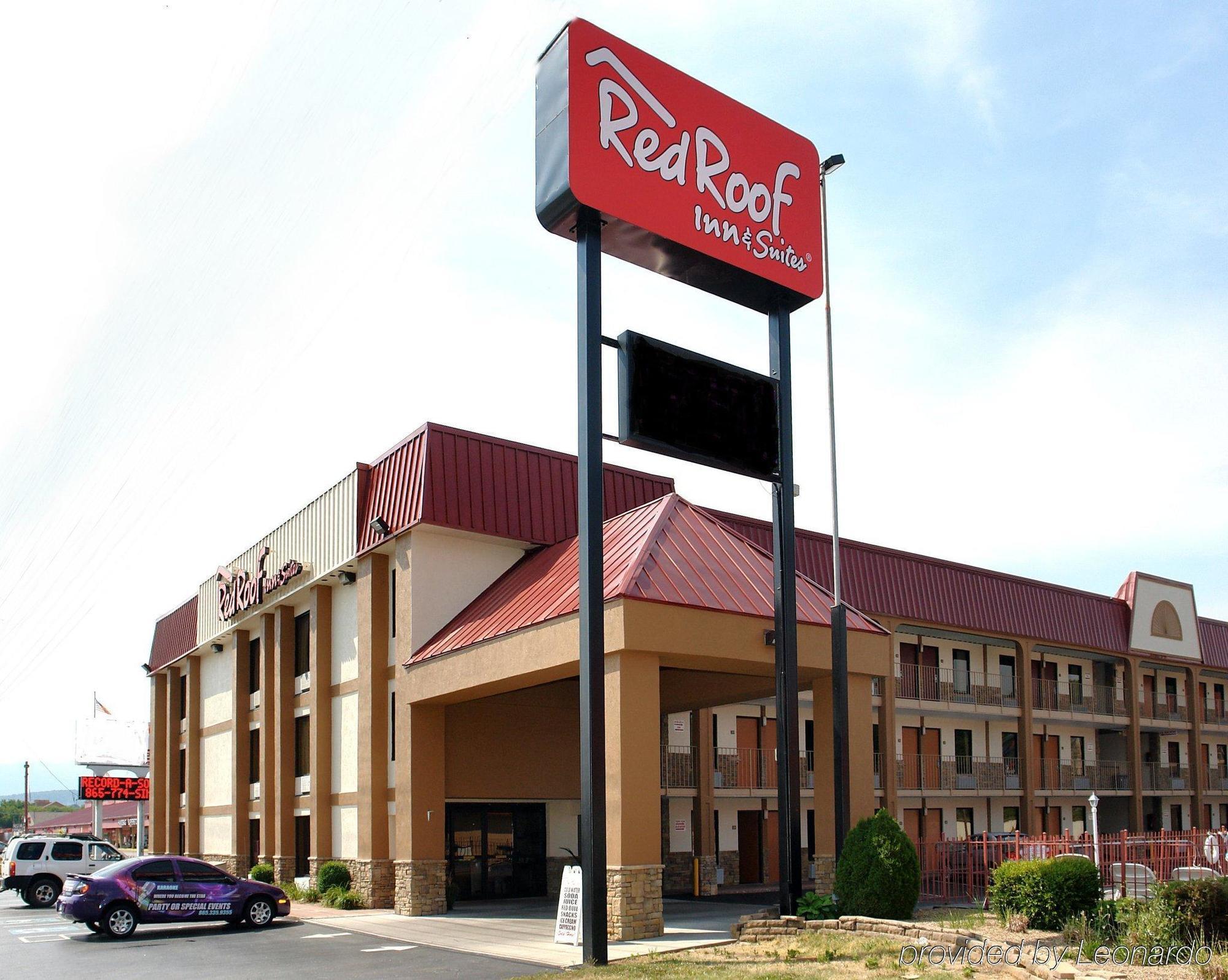 Red Roof Inn & Suites Pigeon Forge Parkway Exterior foto